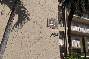 725 Lori Dr, Palm Springs, FL 33461 - Photo 4