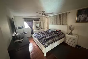 725 Lori Dr, Palm Springs, FL 33461 - Photo 8