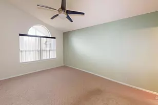 1184 NW Lombardy Dr, Port Saint Lucie, FL 34986 - Photo 10