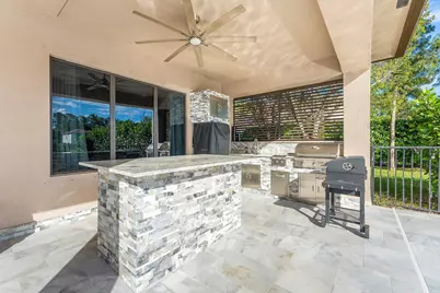 8060 Woodslanding Trail, West Palm Beach, FL 33411 - Photo 20