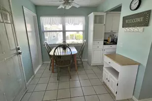 340 Horizons W, Boynton Beach, FL 33435 - Photo 2