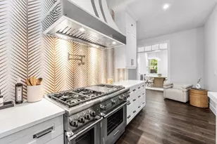 11823 Lake Shore Pl, North Palm Beach, FL 33408 - Photo 12