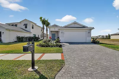 473 SE Fascino Circle, Port Saint Lucie, FL 34984 - Photo 2