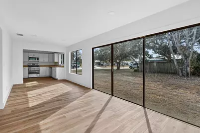 2101 SE Holland Street, Port Saint Lucie, FL 34952 - Photo 10