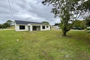 2101 SE Holland St, Port Saint Lucie, FL 34952 - Photo 4