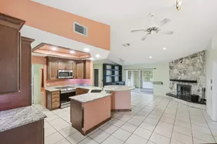 381 SW Lucero Dr, Port Saint Lucie, FL 34983 - Photo 14