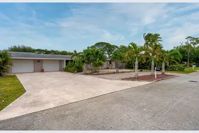 18989 SE Hillcrest Drive, Tequesta, FL 33469 - Photo 1