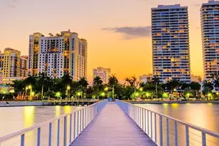 9025 SE Bridge Rd, Hobe Sound, FL 33455 - Photo 26