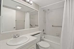 124 Preston C, Boca Raton, FL 33434 - Photo 12