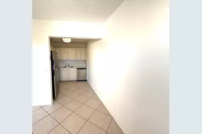 124 Preston C, Boca Raton, FL 33434 - Photo 4