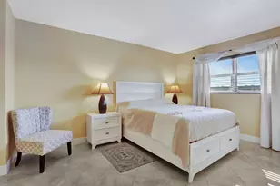 806 SE 7th St, Deerfield Beach, FL 33441 - Photo 18