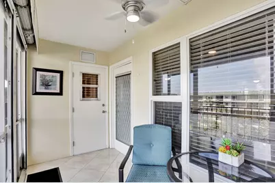 806 SE 7th Street #403, Deerfield Beach, FL 33441 - Photo 2