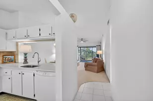 4542 Lucerne Lakes Blvd E, Lake Worth, FL 33467 - Photo 4