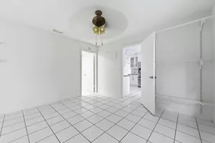 6130 Blue Grass Cir, Greenacres, FL 33463 - Photo 16