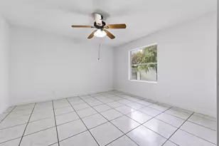 6130 Blue Grass Cir, Greenacres, FL 33463 - Photo 14