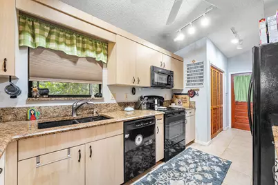 16744 E Lancashire Drive, Loxahatchee, FL 33470 - Photo 10