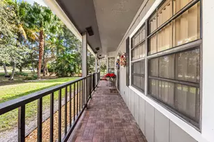 16744 E Lancashire Dr, Loxahatchee, FL 33470 - Photo 4