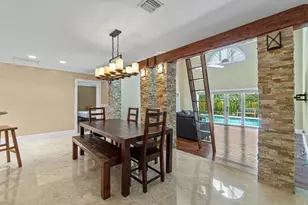 870 NW 7th St, Boca Raton, FL 33486 - Photo 14