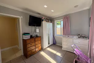 552 Beech Rd, West Palm Beach, FL 33409 - Photo 6