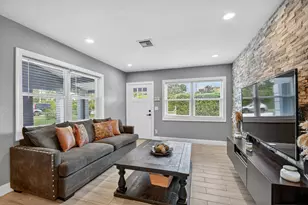 814 44th St, West Palm Beach, FL 33407 - Photo 8