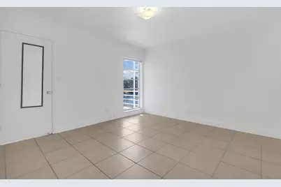 2970 NE 16th Avenue #211, Oakland Park, FL 33334 - Photo 4