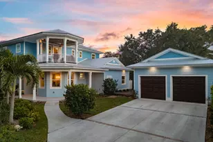 1002 SE Riverside Dr, Stuart, FL 34996 - Photo 1
