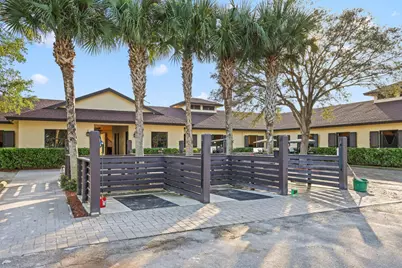 4980 Stables Way, Wellington, FL 33414 - Photo 2