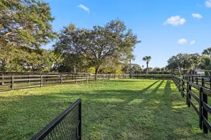 4980 Stables Way, Wellington, FL 33414 - Photo 14