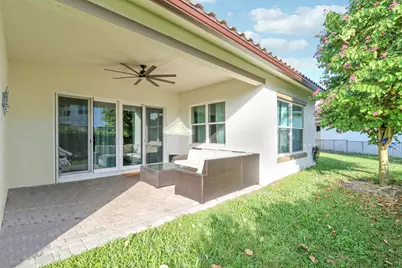 9240 Greenspire Lane, Lake Worth, FL 33467 - Photo 38