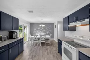 3142 SW Bridge St, Port Saint Lucie, FL 34953 - Photo 4