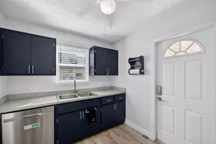 3142 SW Bridge St, Port Saint Lucie, FL 34953 - Photo 10