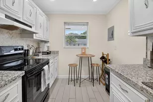 2340 SW 22nd Ave, Delray Beach, FL 33445 - Photo 6