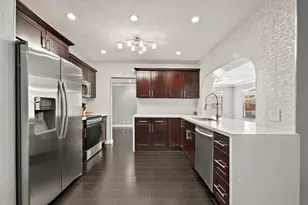 3670 NW 78th Ln, Coral Springs, FL 33065 - Photo 14