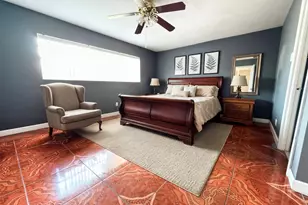 5041 W Oakland Park Blvd, Lauderdale Lakes, FL 33313 - Photo 4