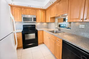 5041 W Oakland Park Blvd, Lauderdale Lakes, FL 33313 - Photo 6