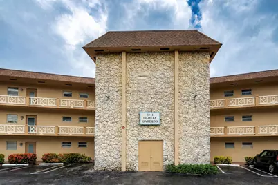 5041 W Oakland Park Boulevard #111, Lauderdale Lakes, FL 33313 - Photo 16