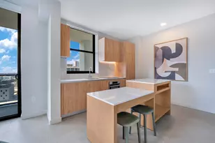 11 NE 6th St, Miami, FL 33132 - Photo 4