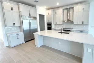 8225 Nilsa Pl, Davie, FL 33328 - Photo 4