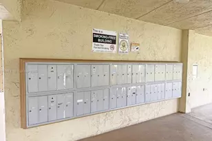 500 Village Green Cir W, Lake Worth Beach, FL 33461 - Photo 20