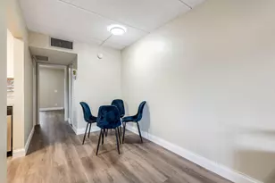 500 Village Green Cir W, Lake Worth Beach, FL 33461 - Photo 2