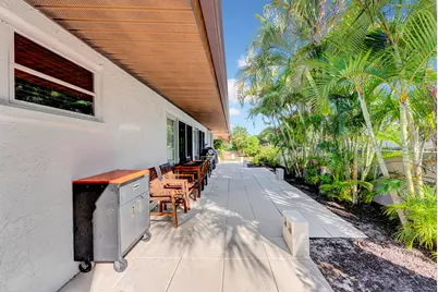 10306 Greentrail Drive N, Boynton Beach, FL 33436 - Photo 30