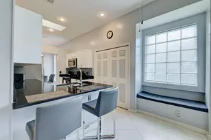 450 SW Fairway Landing, Port Saint Lucie, FL 34986 - Photo 8