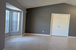 1122 SE Puritan Ln, Port Saint Lucie, FL 34983 - Photo 10