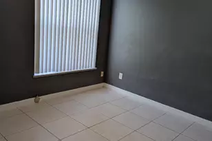 1122 SE Puritan Ln, Port Saint Lucie, FL 34983 - Photo 8