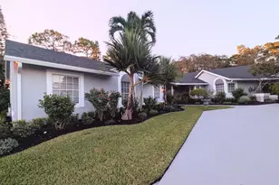 14708 Stirrup Ln, Wellington, FL 33414 - Photo 4