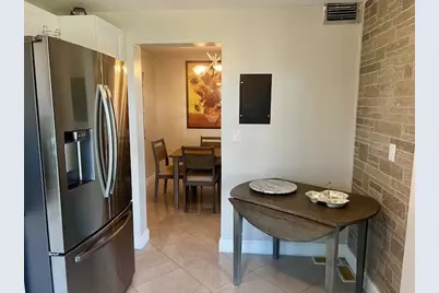 3755 Via Poinciana #304, Lake Worth, FL 33467 - Photo 4