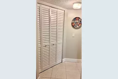 3755 Via Poinciana #304, Lake Worth, FL 33467 - Photo 18