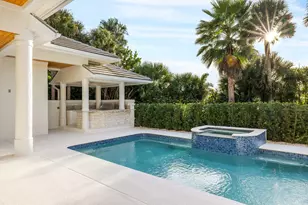 2925 SE Dune Dr, Stuart, FL 34996 - Photo 10