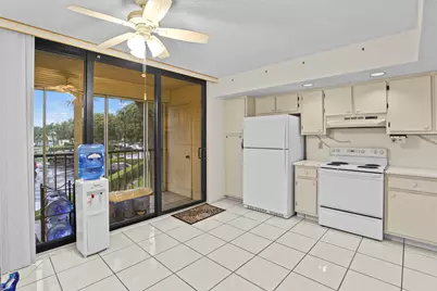 5280 Las Verdes Circle #219, Delray Beach, FL 33484 - Photo 18
