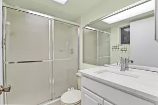 5280 Las Verdes Cir, Delray Beach, FL 33484 - Photo 24